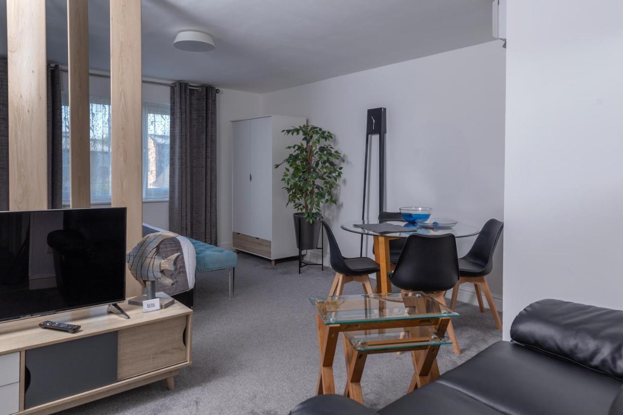 River Court Apartments Lets CBG Εξωτερικό φωτογραφία