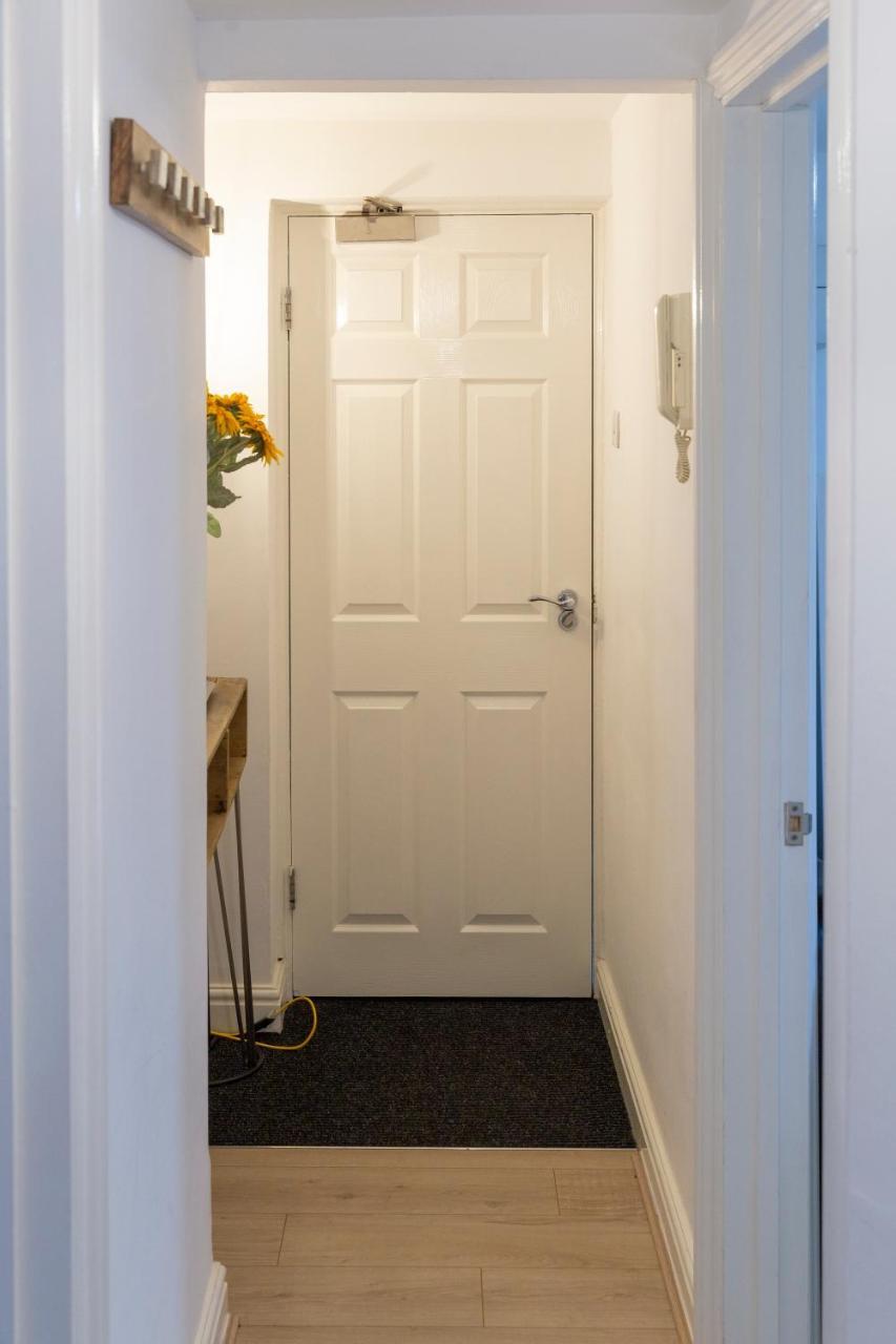 River Court Apartments Lets CBG Εξωτερικό φωτογραφία