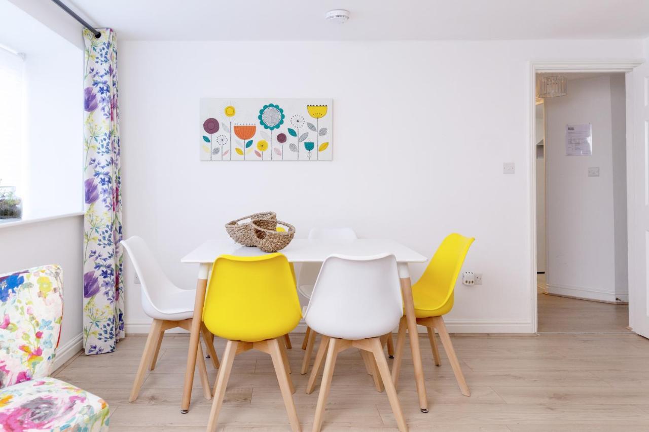 River Court Apartments Lets CBG Εξωτερικό φωτογραφία